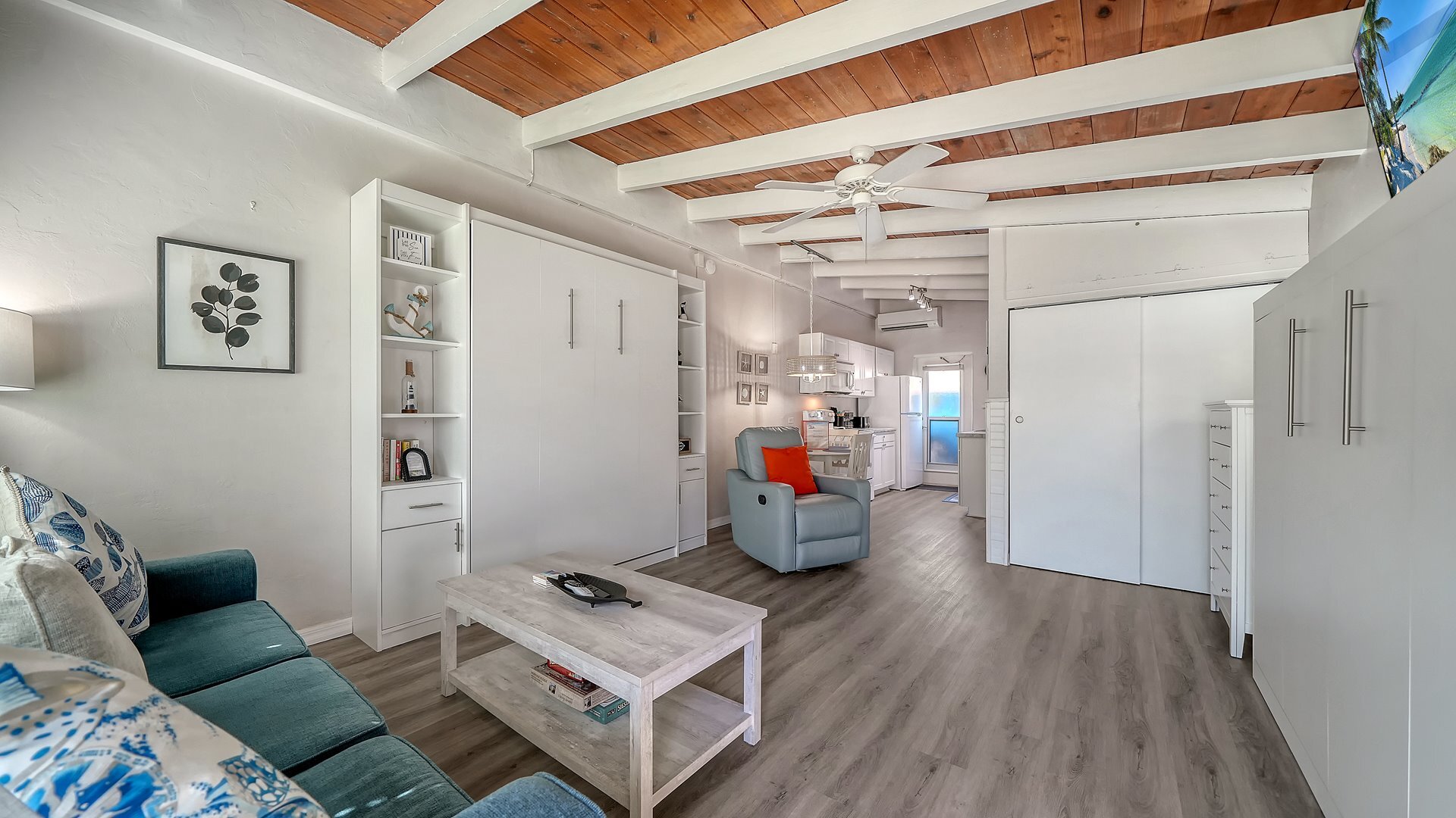 Unit 01 in Siesta Key, FL